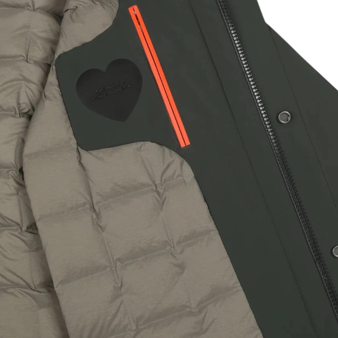 3d980f2a-24f2-432c-9439-172b8d3d4de3 rrd_egg_floating_filed_jkt