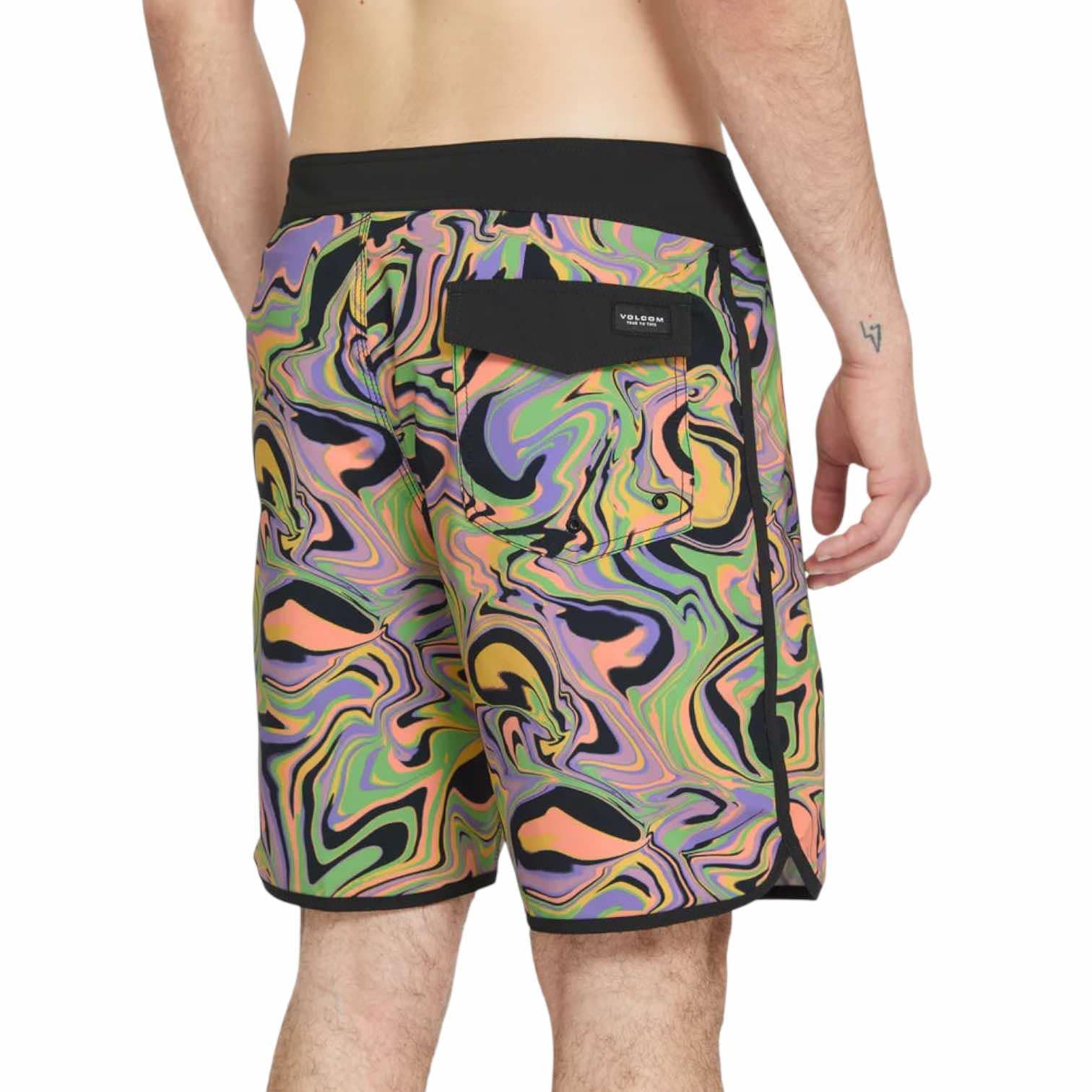 d0bf51ef-2fe8-4ff9-9cd9-519f2066888f volcom_boardshorts_scallop_mod19