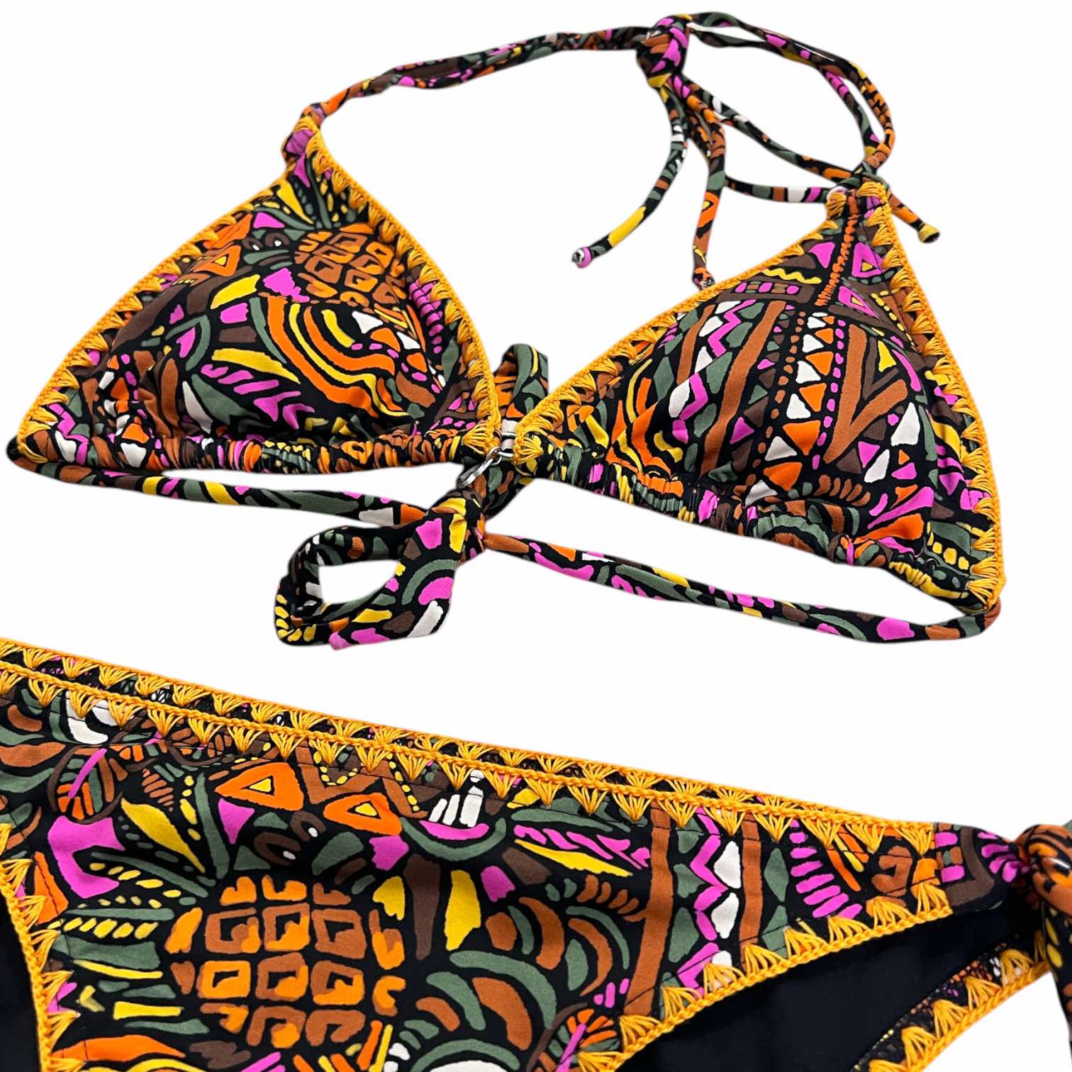 491006632_662922306345104_1642037399778537921_n banana_moon_nuco_dimka