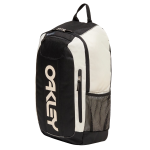 Senza titolo (900 x 900 px) – 2025-10-13T164245.436