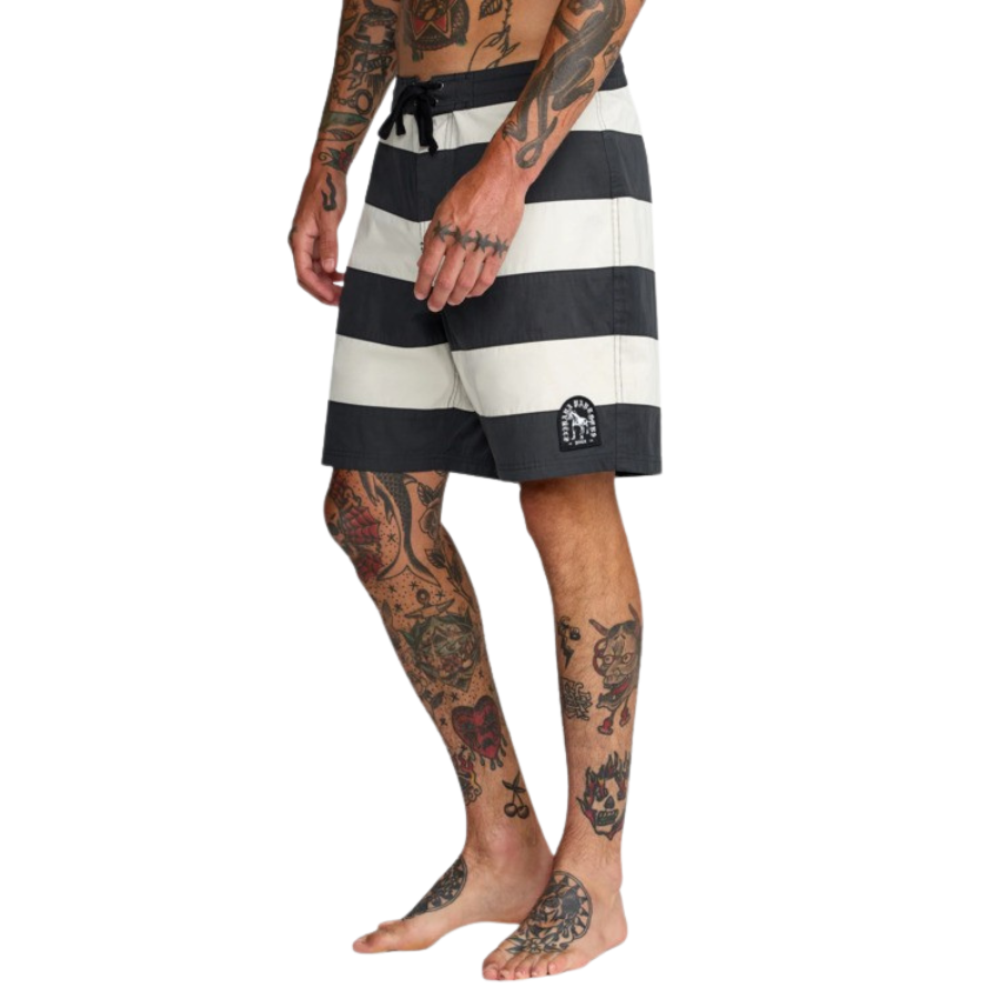 Senza titolo (900 x 900 px) (19) rvca-da-bull-18-boardshorts